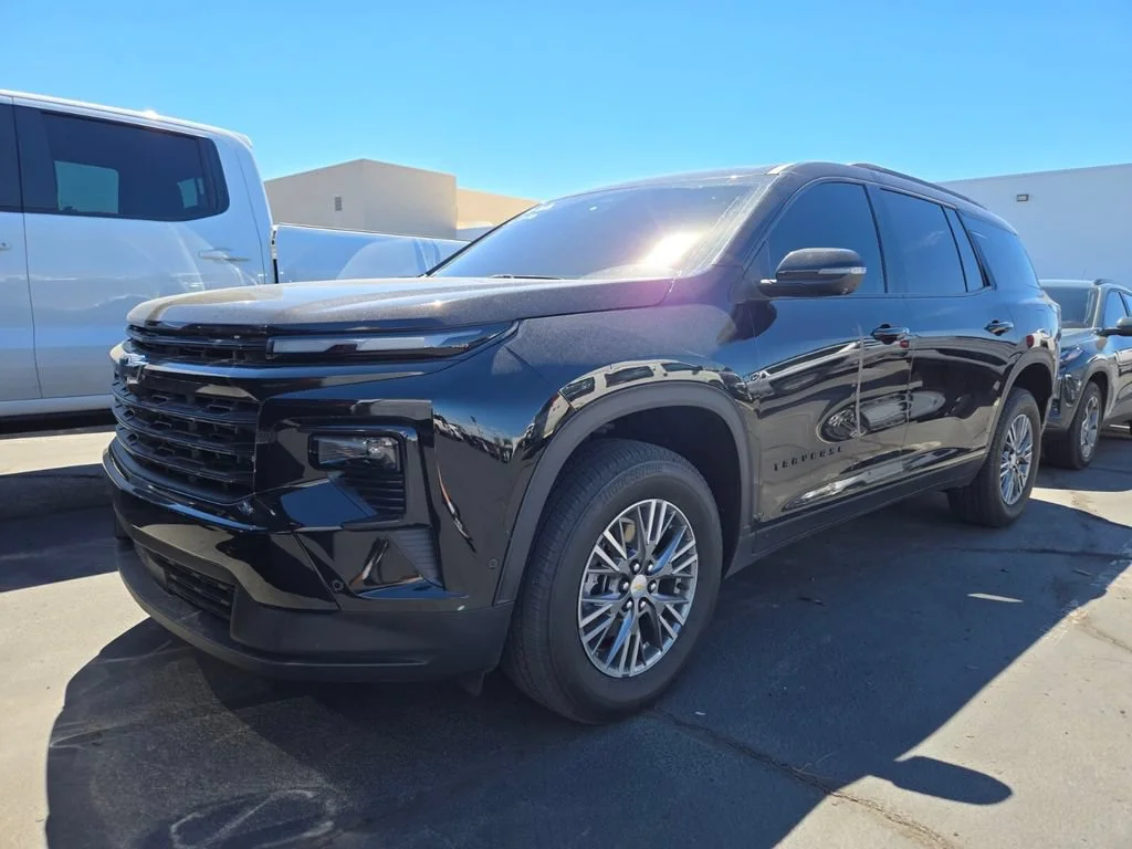 Used 2025 Mosaic Black Metallic Chevrolet LT image 2