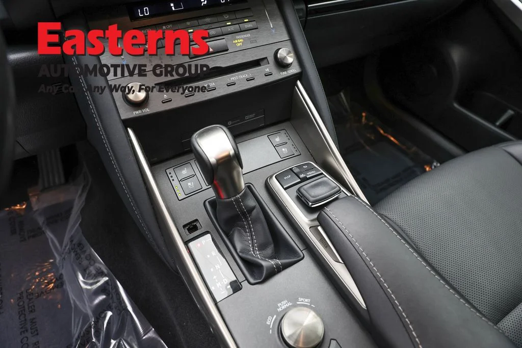 Used 2019 Silver Lexus 300 image 12