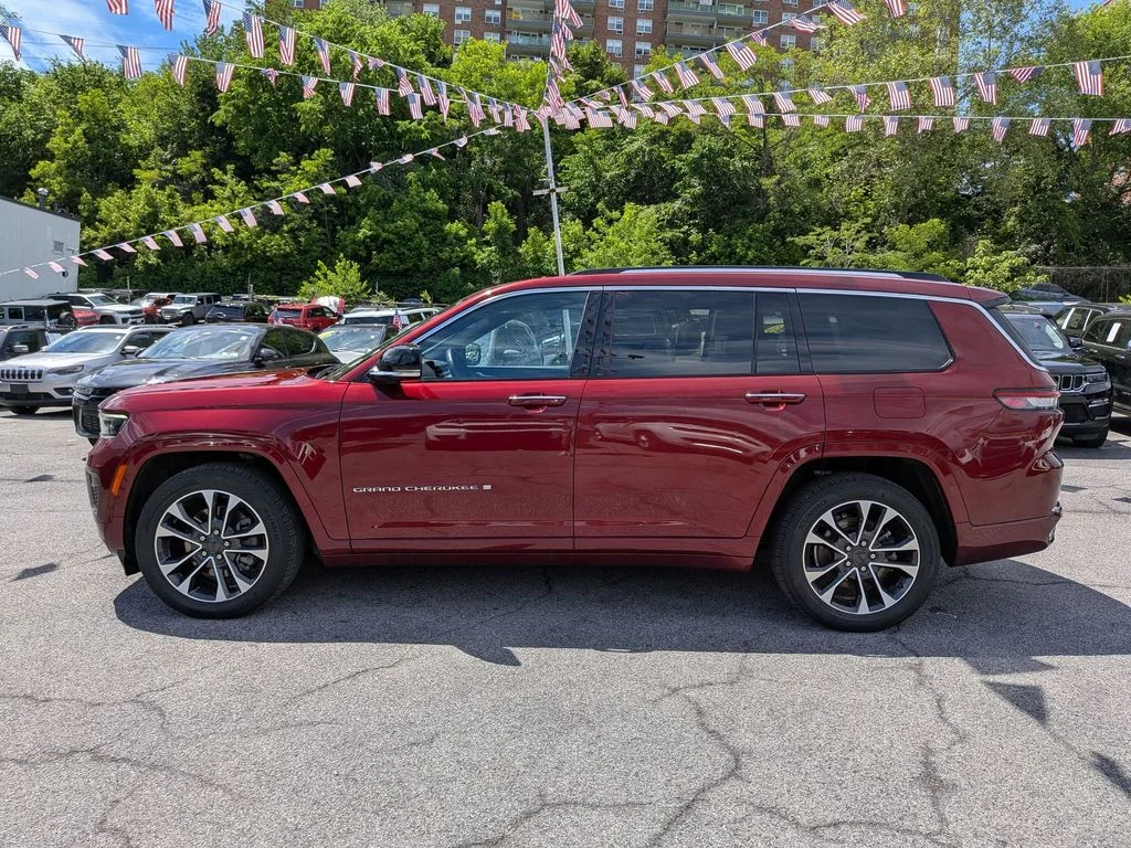 Used 2021 Red Jeep Overland image 13