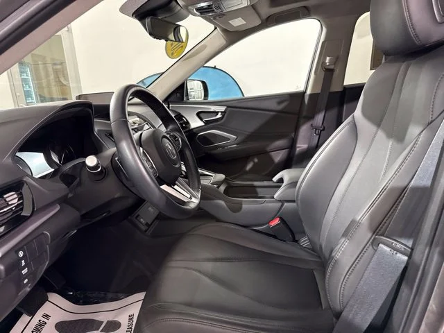 Used 2023  Acura Base image 17