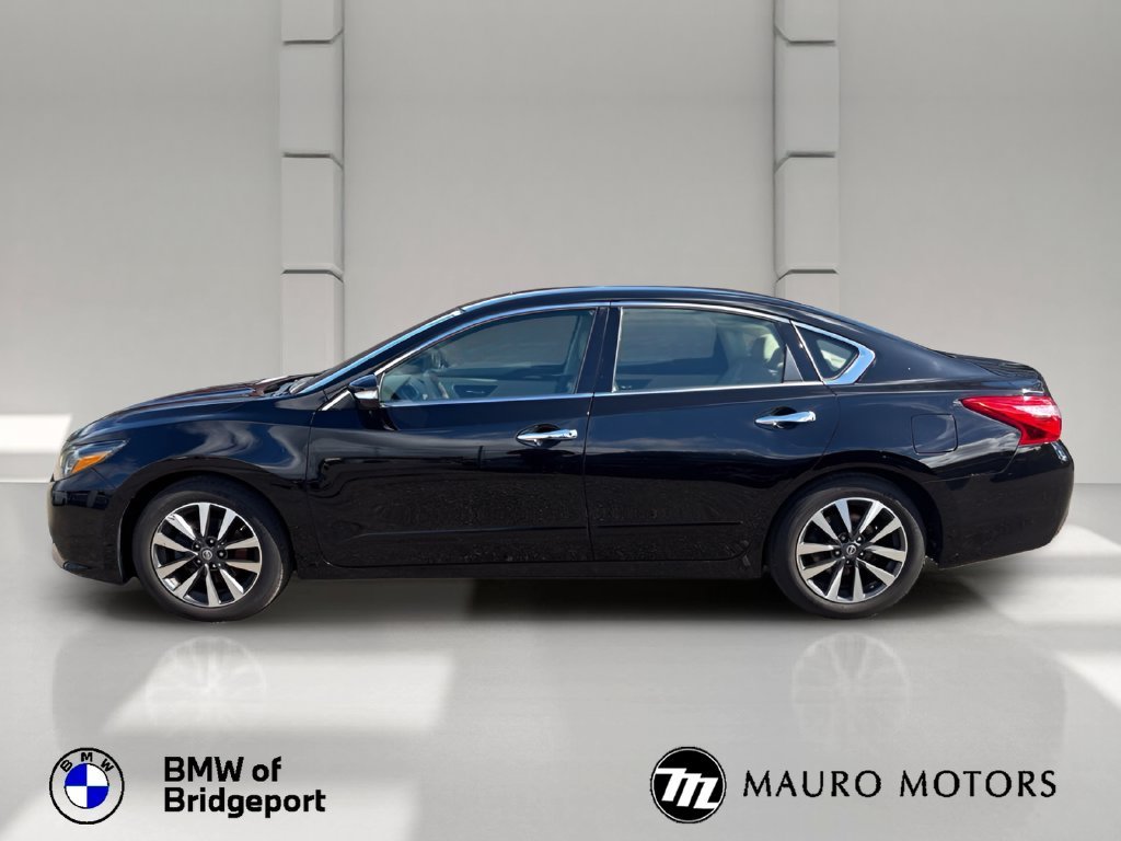 Used 2017 Black Nissan 2.5 SL image 2
