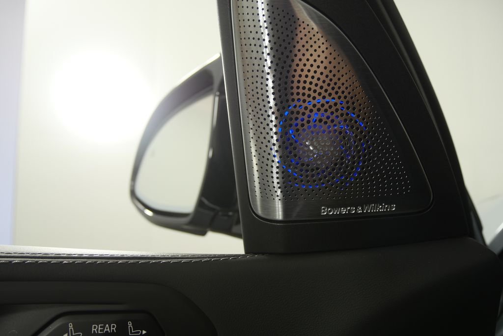 2026 BMW X7 M60i - Photo 9
