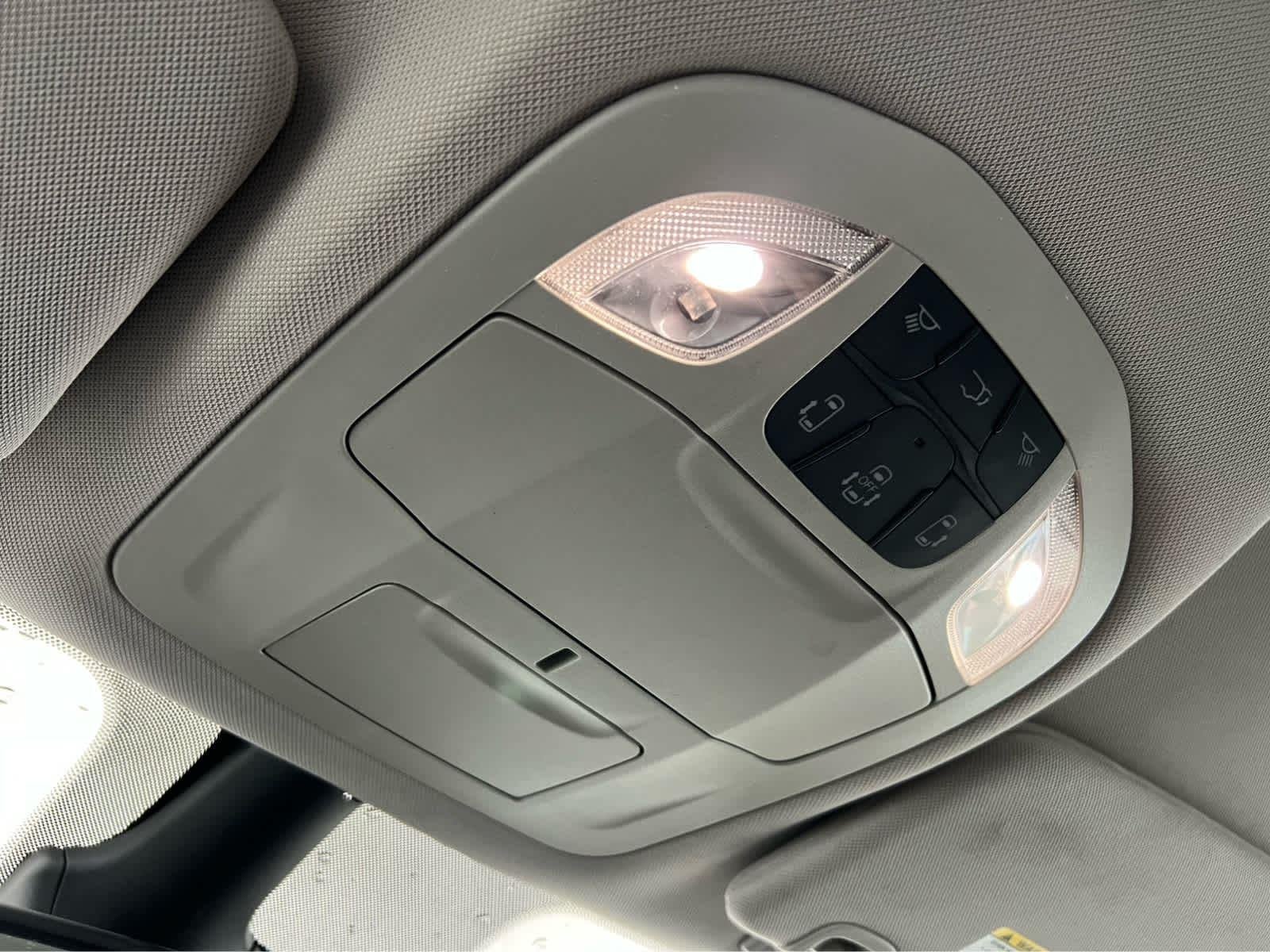 2023 Chrysler Pacifica Touring L - Photo 19