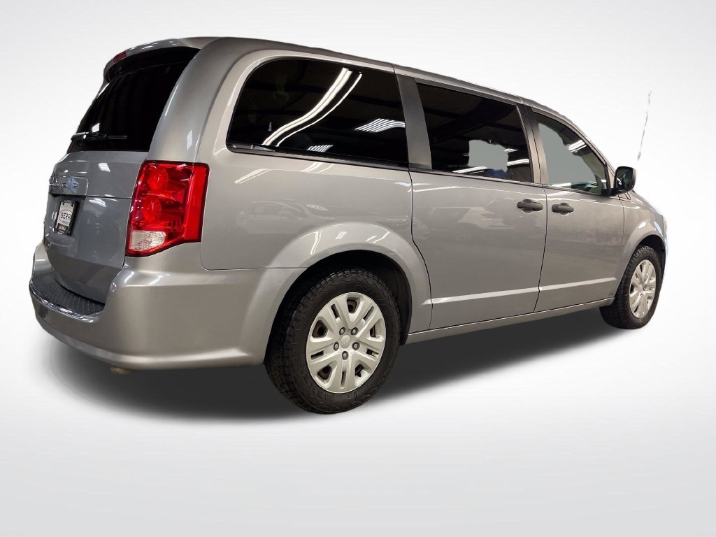 Used 2019 Silver Dodge SE image 5