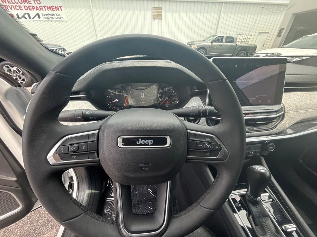 Used 2024 White Jeep Latitude image 14