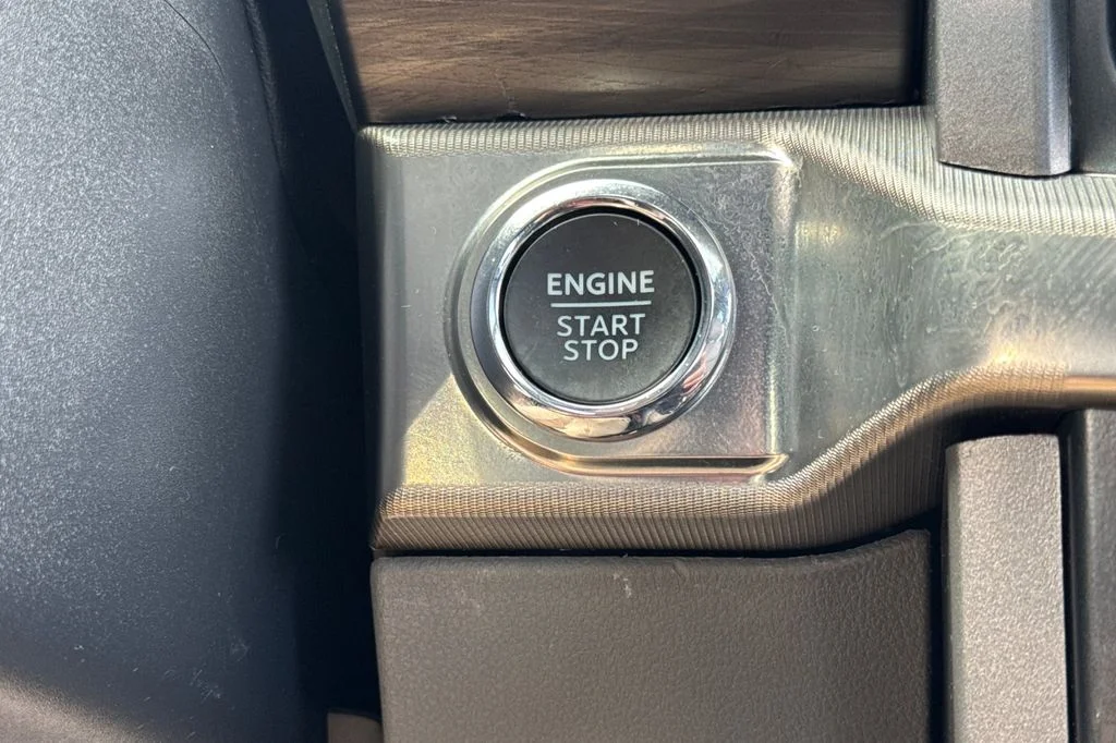 Used 2024 Blue Metallic Ford Lariat image 24