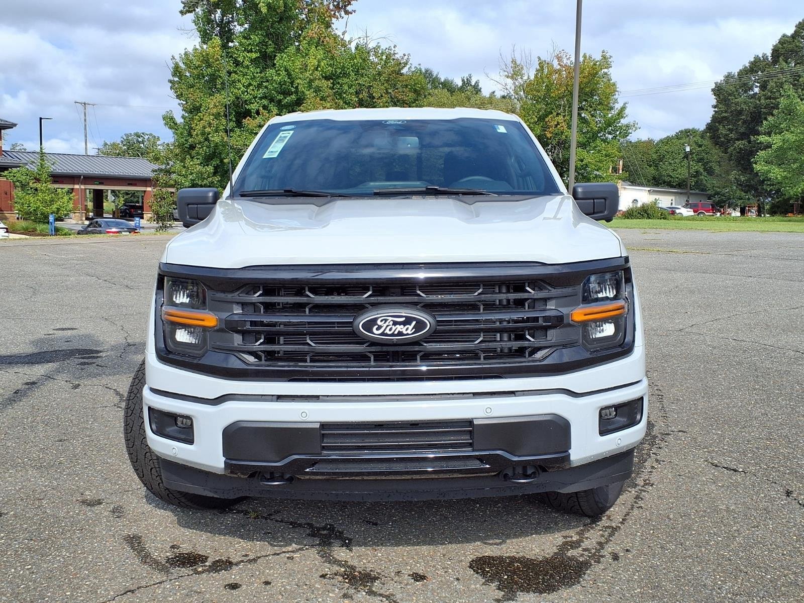 New 2026 Avalanche Ford XLT image 8