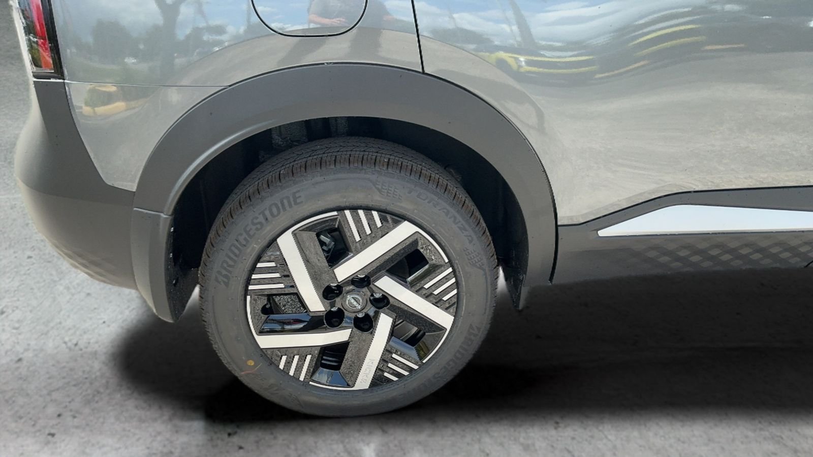 New 2027  Nissan  image 42