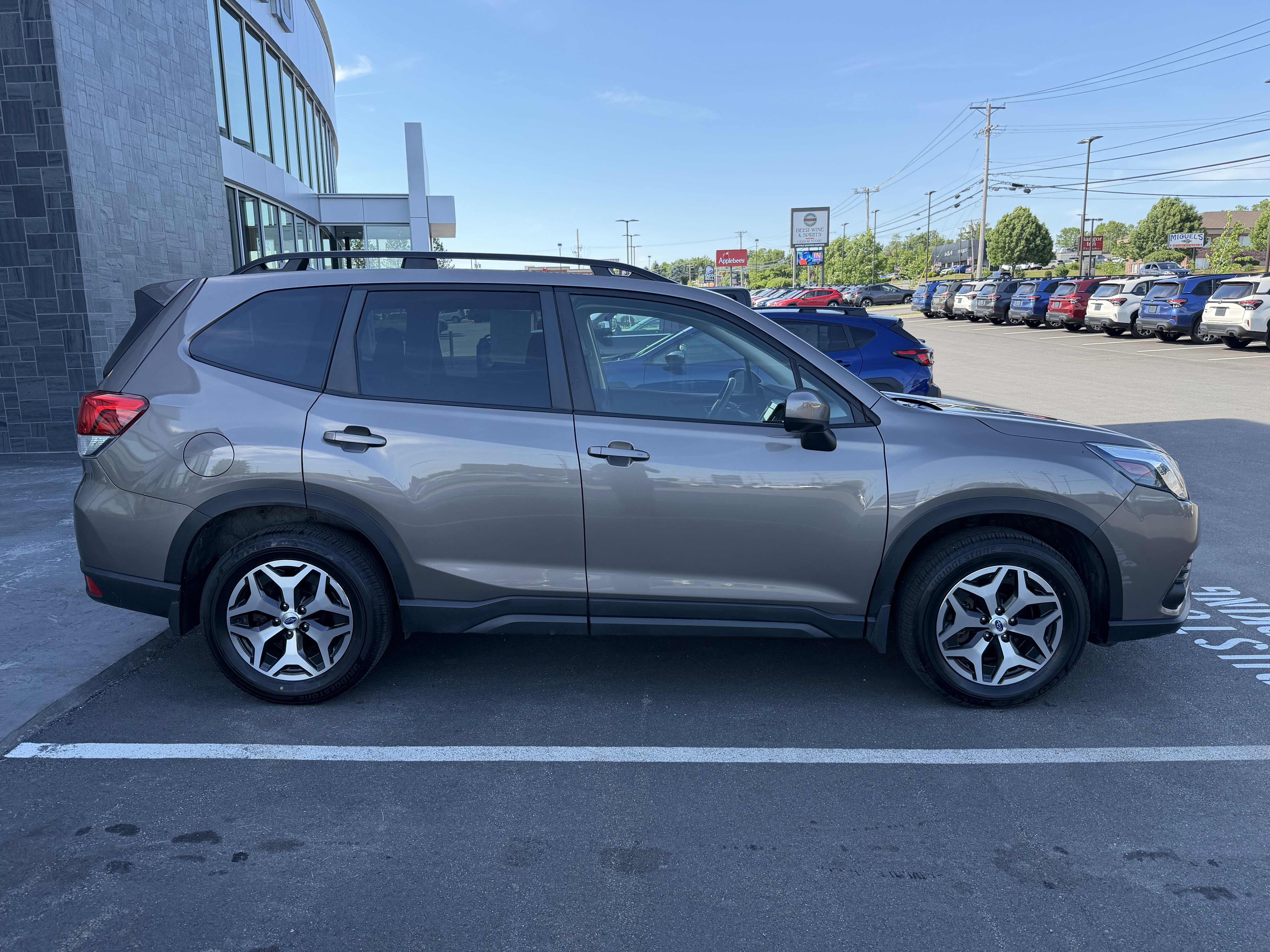 Used 2023 Brilliant Bronze Metallic Subaru Premium image 6