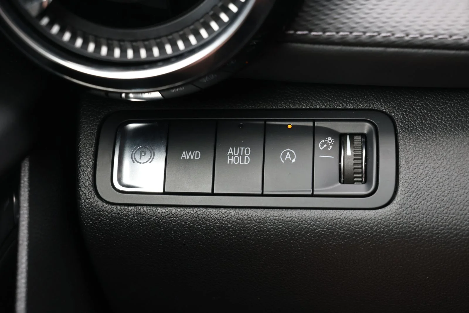 Used 2025 White Chevrolet LT image 24