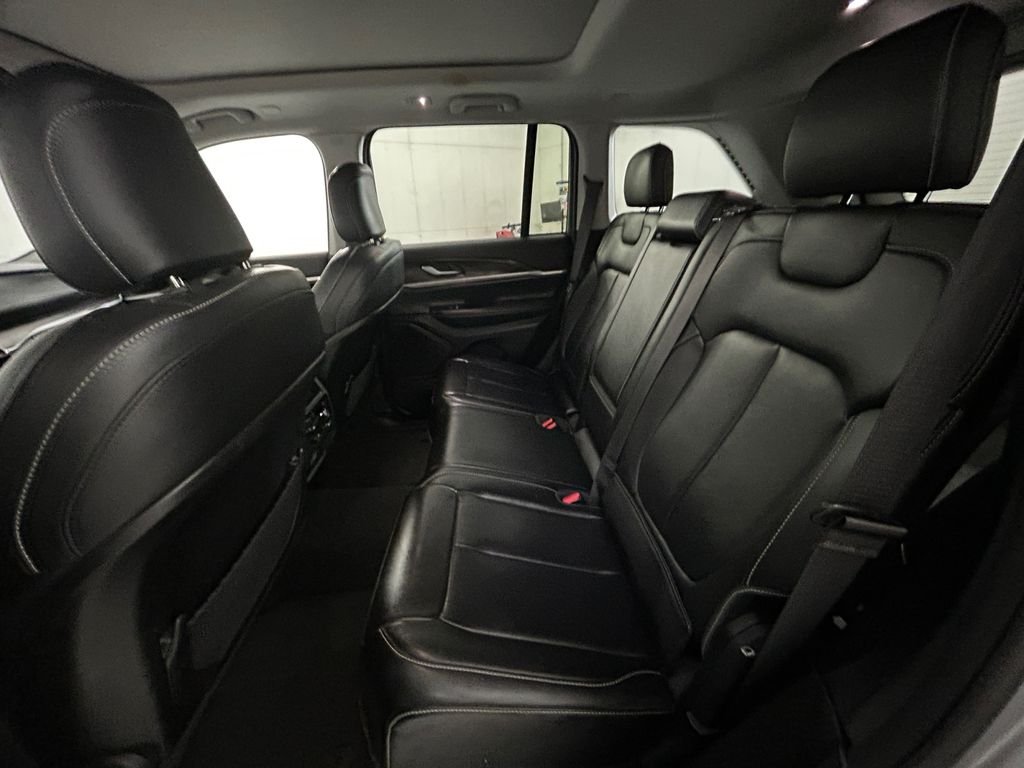 Used 2023 Silver Jeep Limited image 19