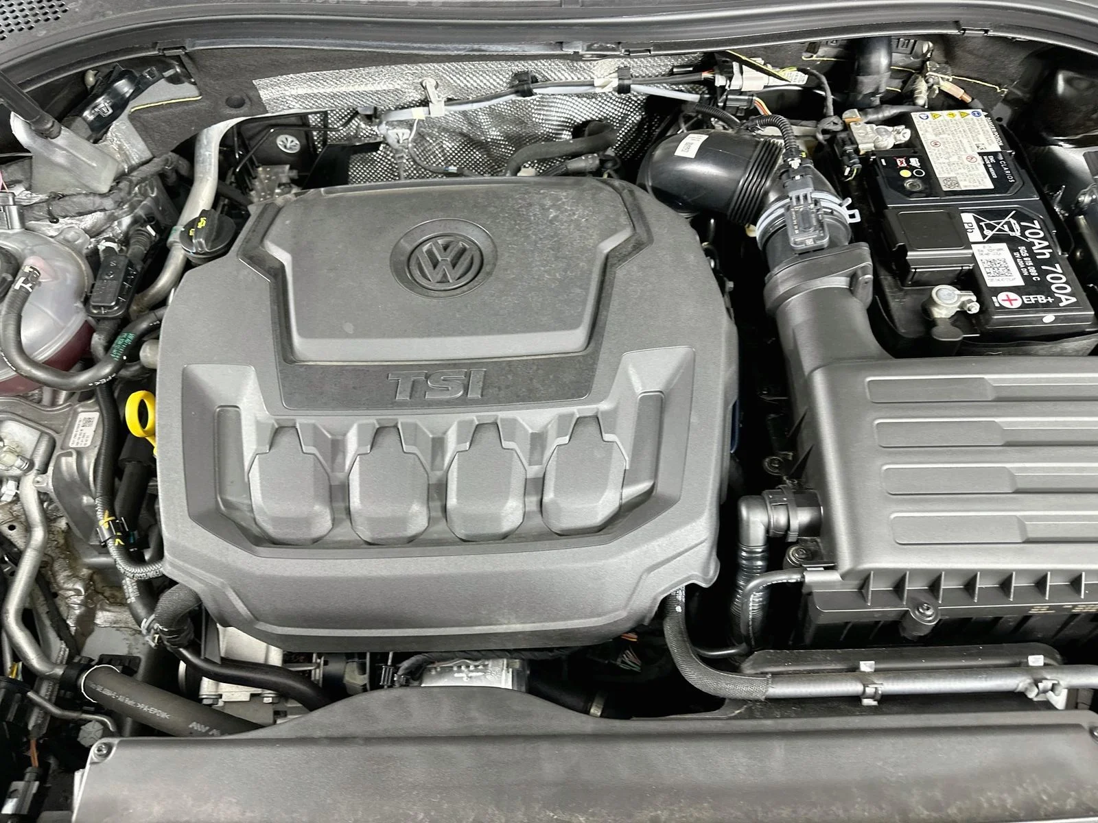 Used 2024 Silver Volkswagen  image 14