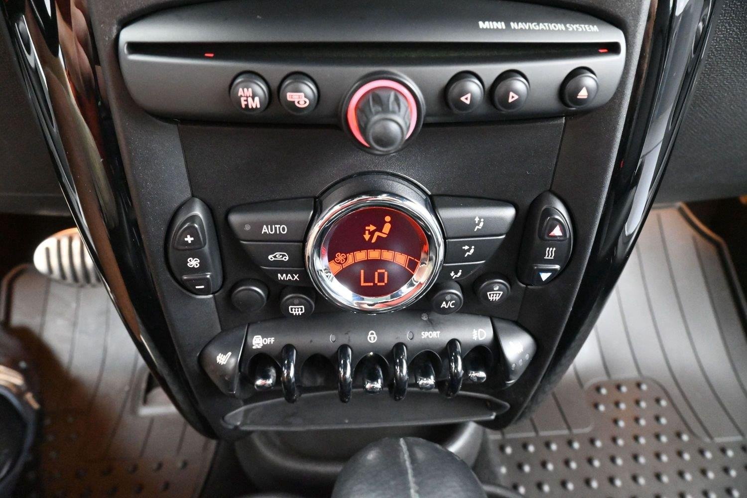 Used 2014 Crystal Silver Metallic MINI S image 20