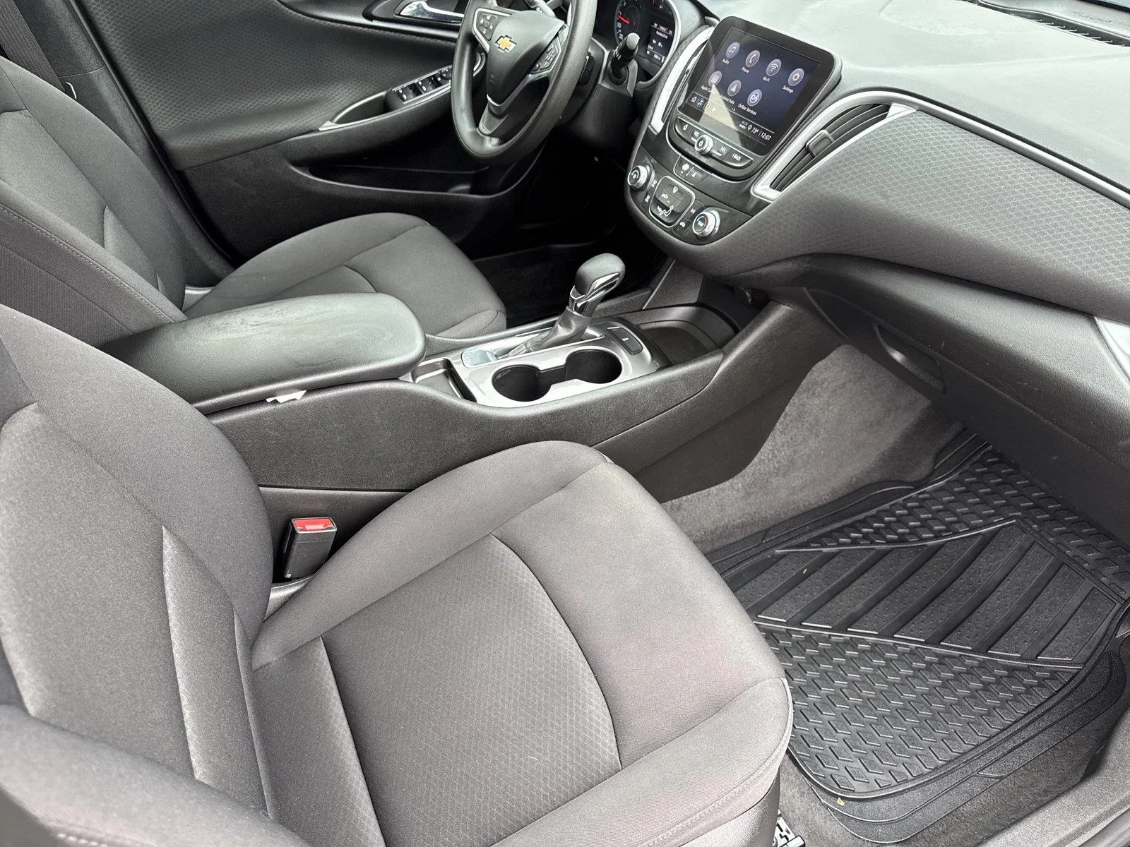 Used 2022 MOSAIC BLACK METALLIC Chevrolet LS image 10