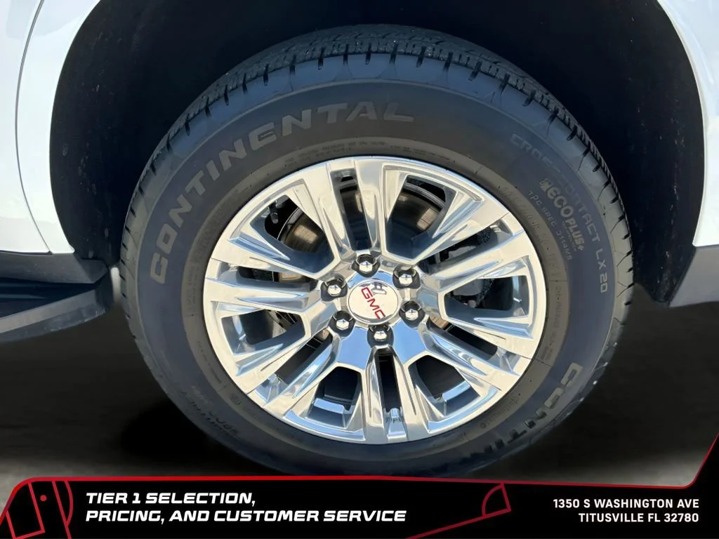 Used 2025 Summit White GMC Denali image 20