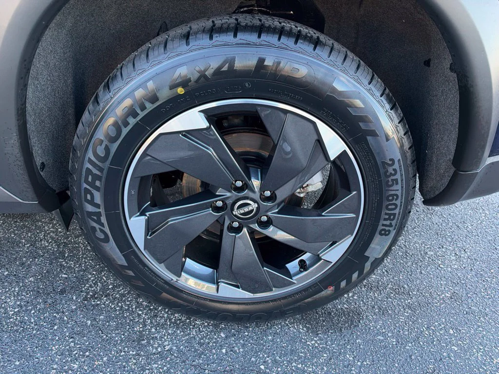 Used 2025 Blue Nissan SV image 10