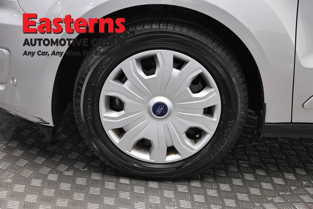 Used 2022 Silver Ford XLT image 31