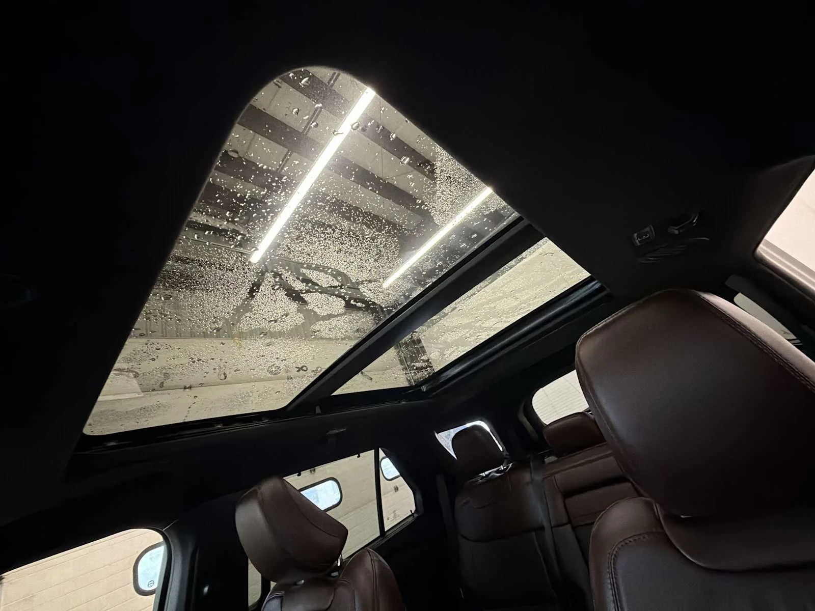 Used 2023 Star White Metallic Tri-Coat Ford Platinum image 16