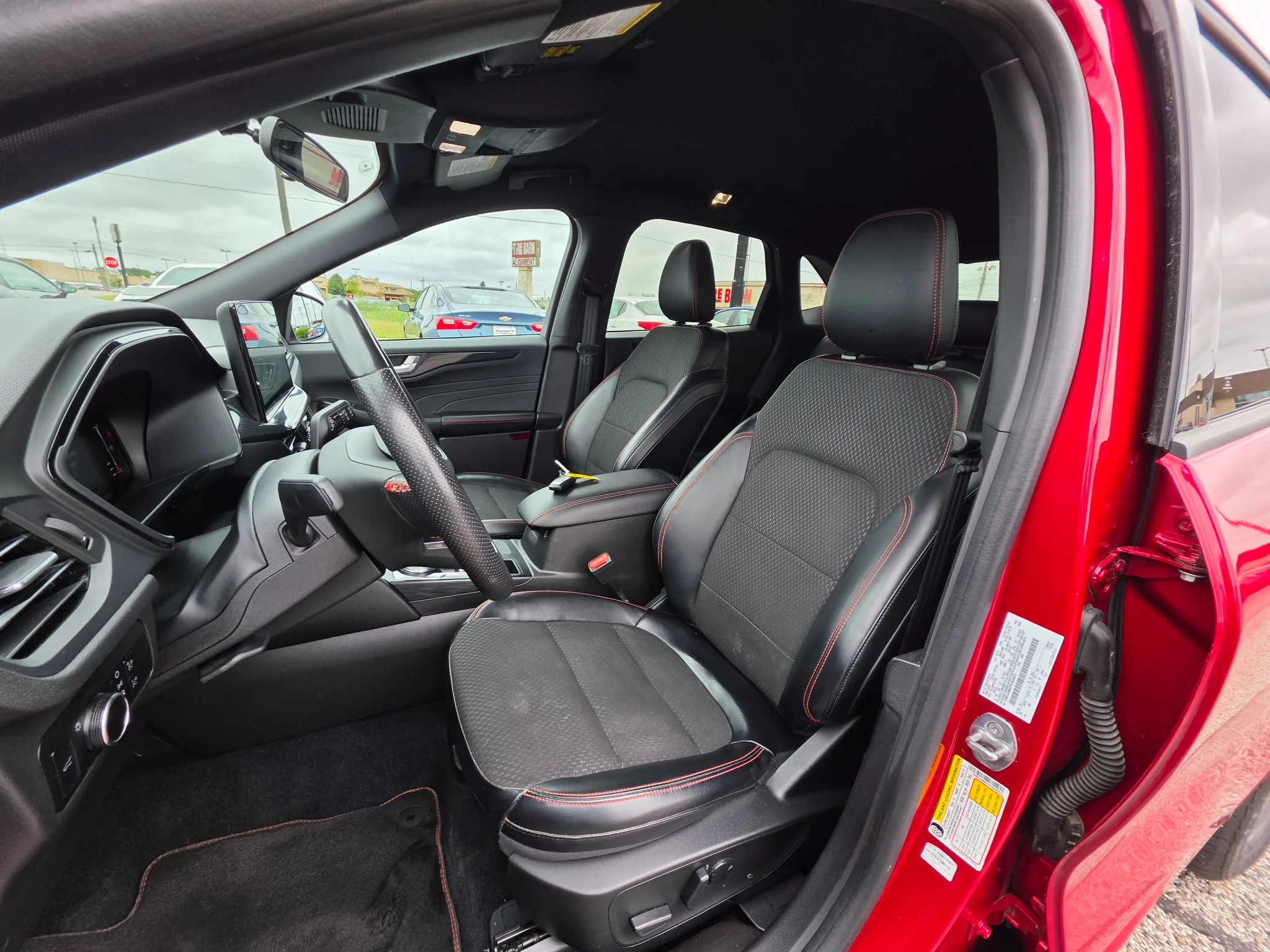 Used 2023 Rapid Red Metallic Tinted Clearcoat Ford ST-Line image 23
