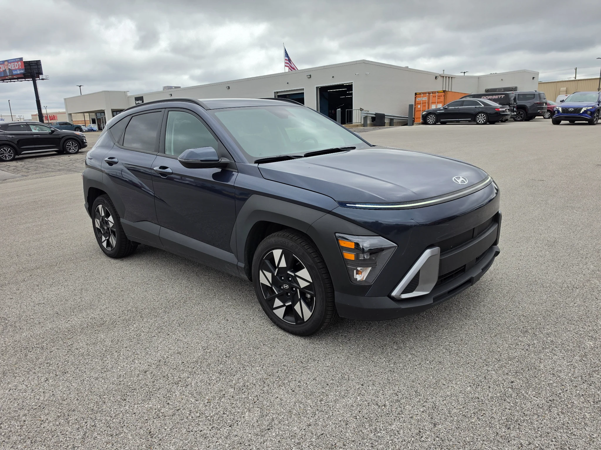 Used 2025 Denim Blue Hyundai SEL image 4