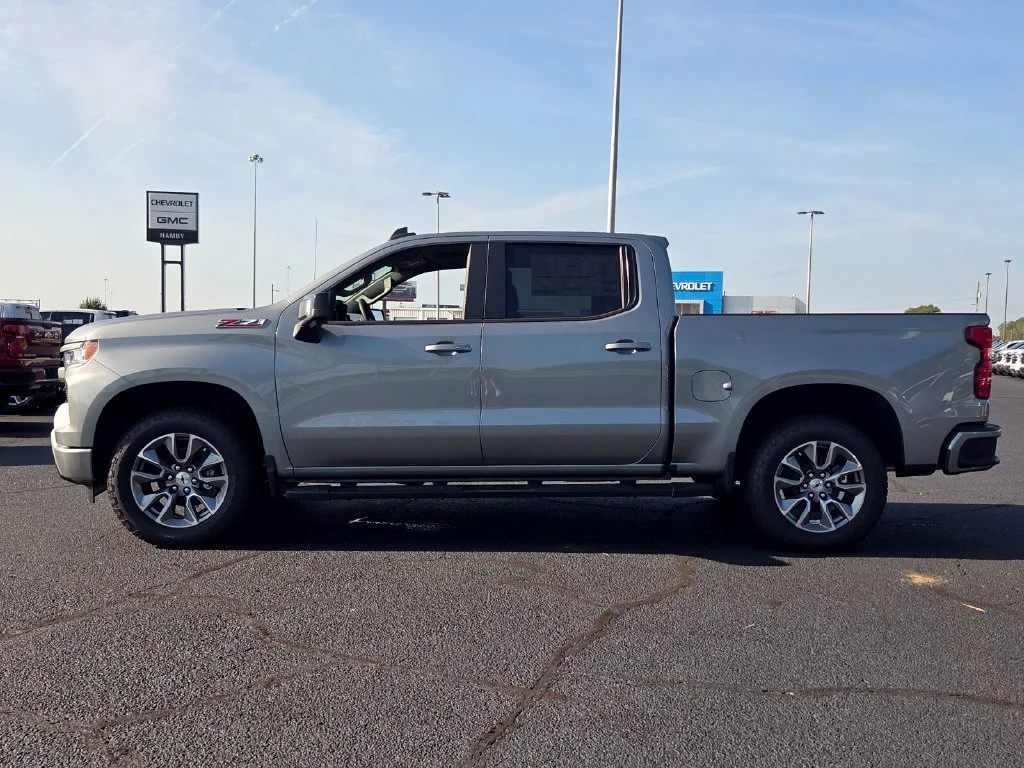 New 2026 Sterling Gray Metallic Chevrolet RST image 28