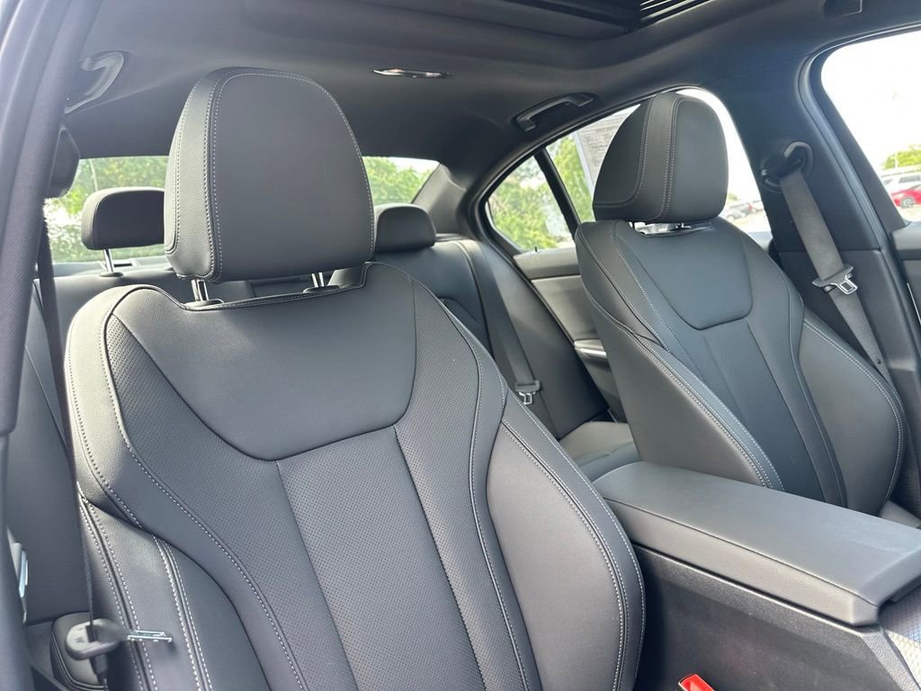 New 2026 Mineral White Metallic BMW 330i xDrive image 25