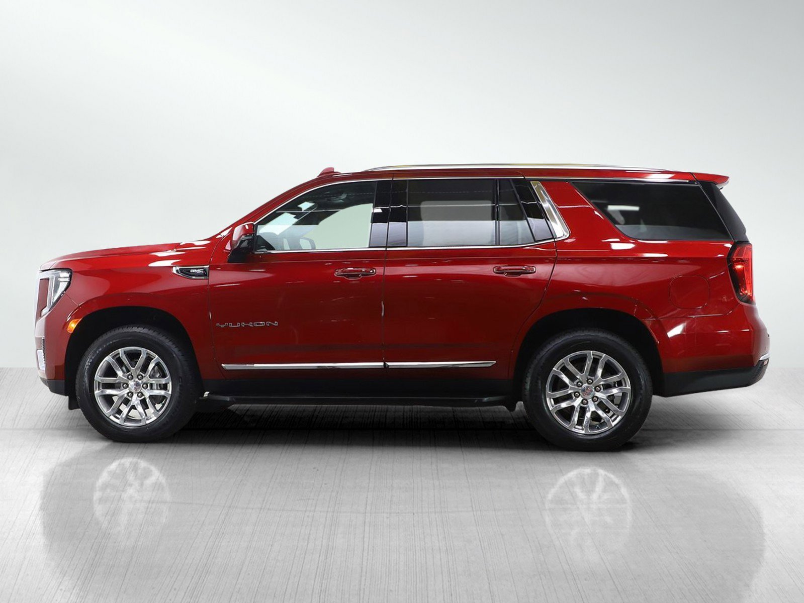 Used 2023 GMC Yukon SLT with VIN 1GKS2BKD1PR508096 for sale in Bloomington, Minnesota