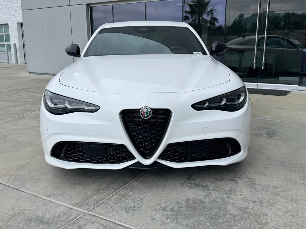 New 2026 White Alfa Romeo Base image 2