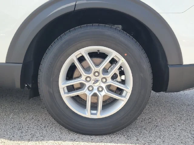 New 2027 White Metallic Ford Active image 8