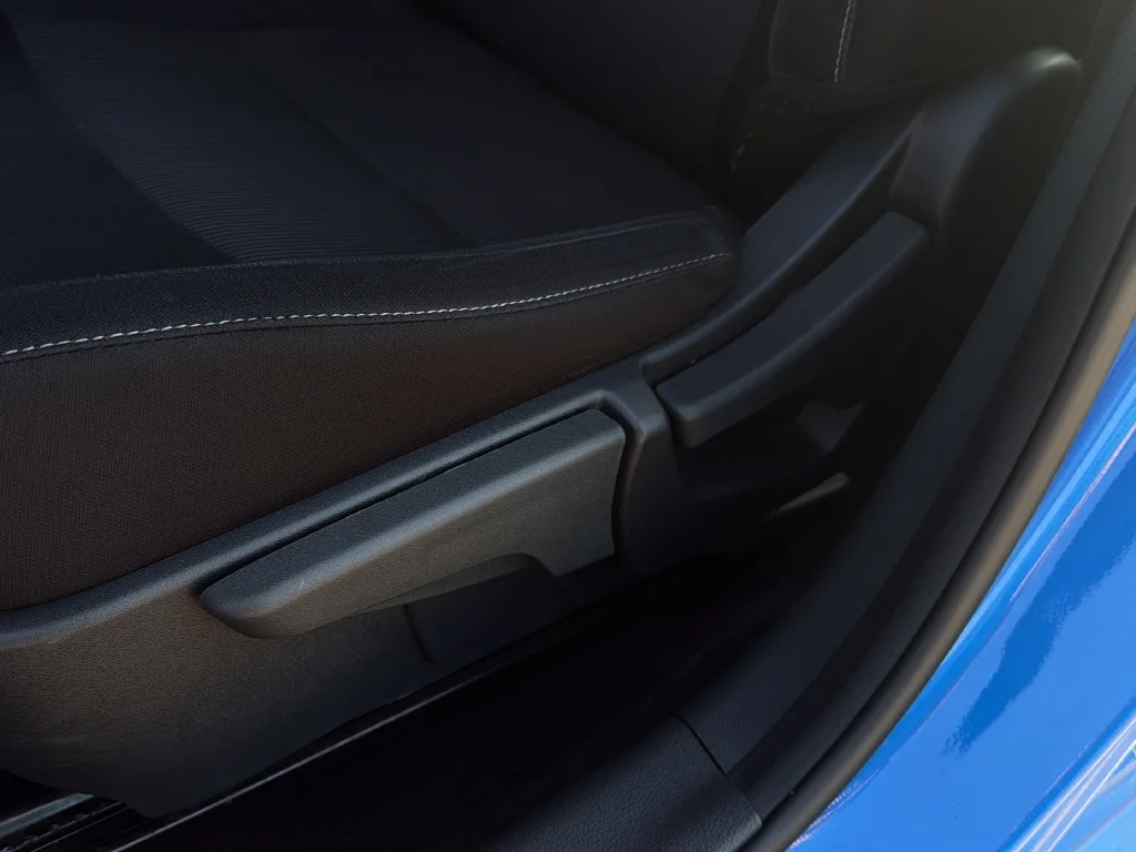 Used 2025 Electric Blue Metallic Nissan SV image 10