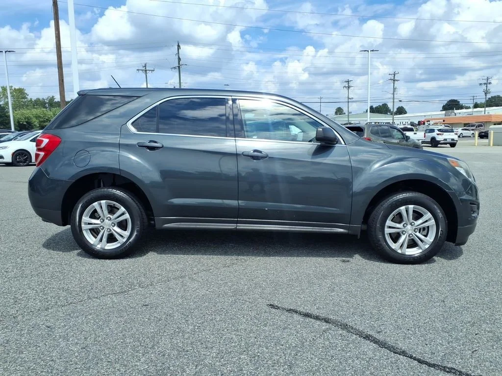 Used 2017 Gray Chevrolet LS image 32