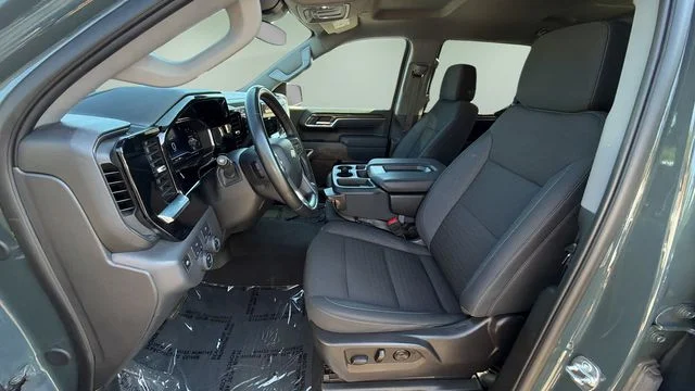 Used 2025 Gray Chevrolet LT image 18