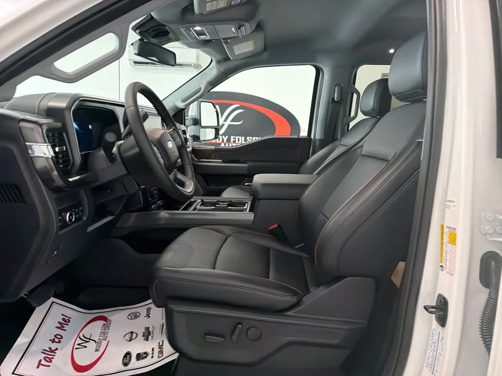 New 2027 Star White Metallic Tri-Coat Ford F-250® Lariat® image 8