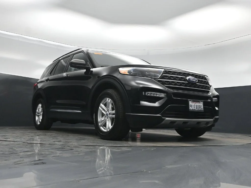 Certified Used 2023 Black Ford XLT image 45