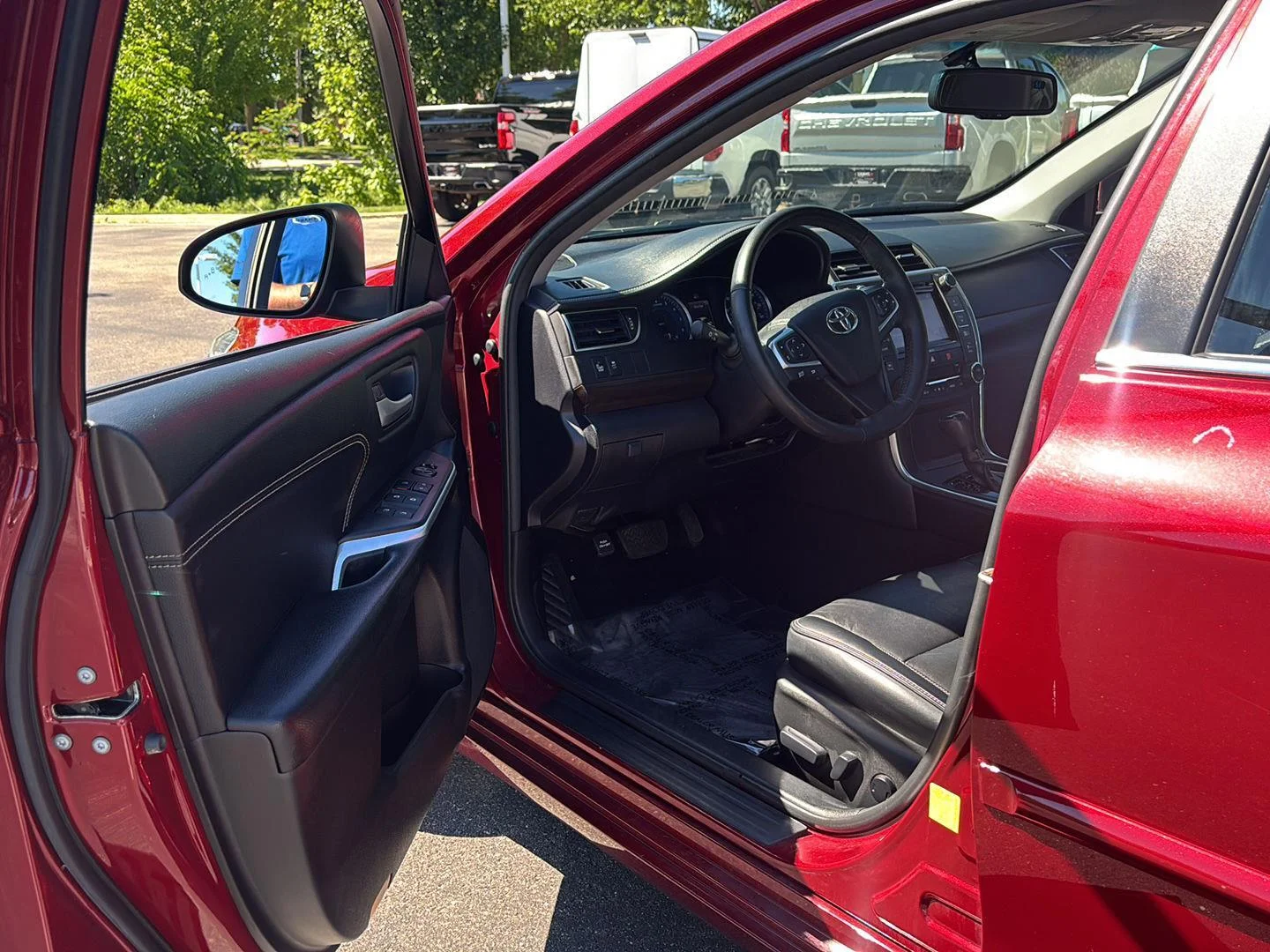 Certified Used 2017 Ruby Flare Pearl Toyota XLE image 2