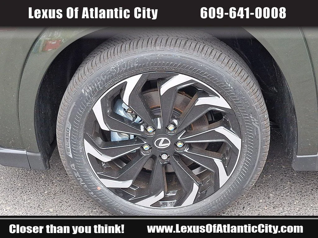 2025 Lexus UX Hybrid 300h Premium - Photo 9