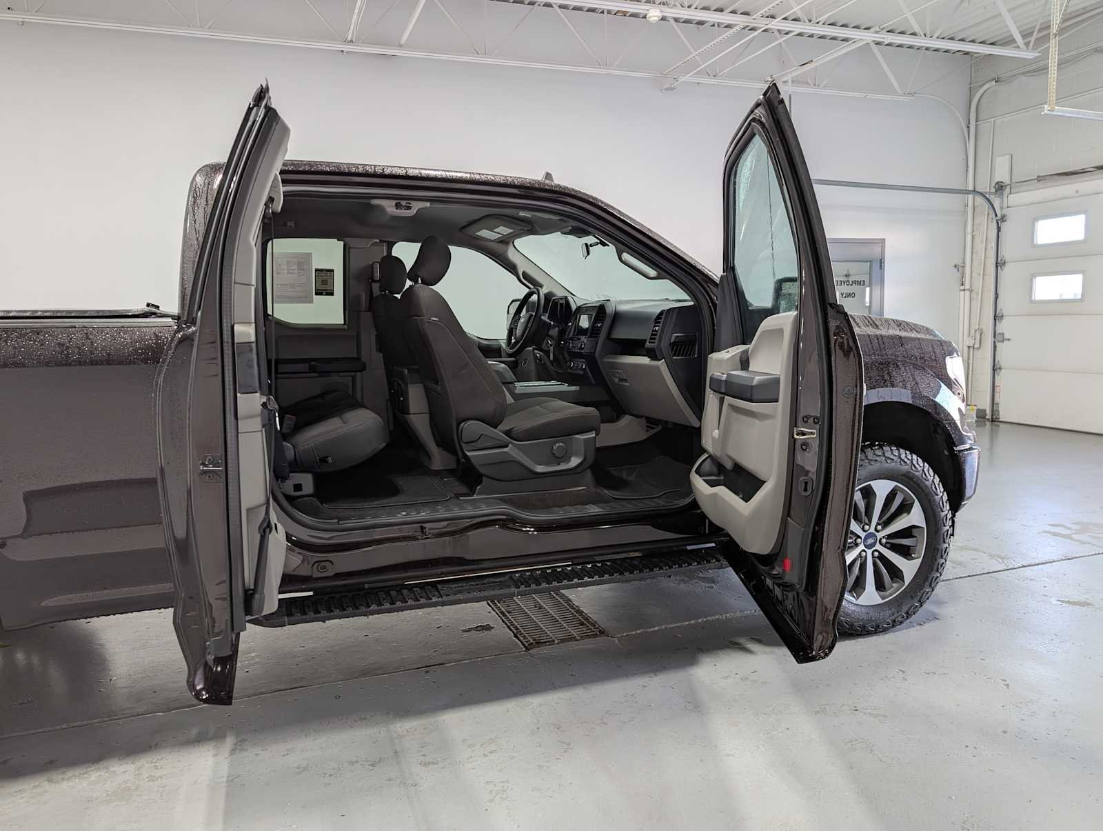 Used 2020 Magma Red Ford XL image 42