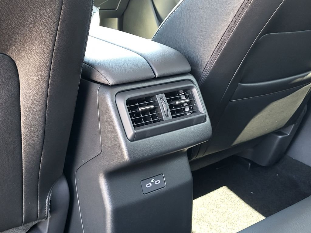 Used 2025 Polymetal Gray Metallic Mazda Preferred Package image 19