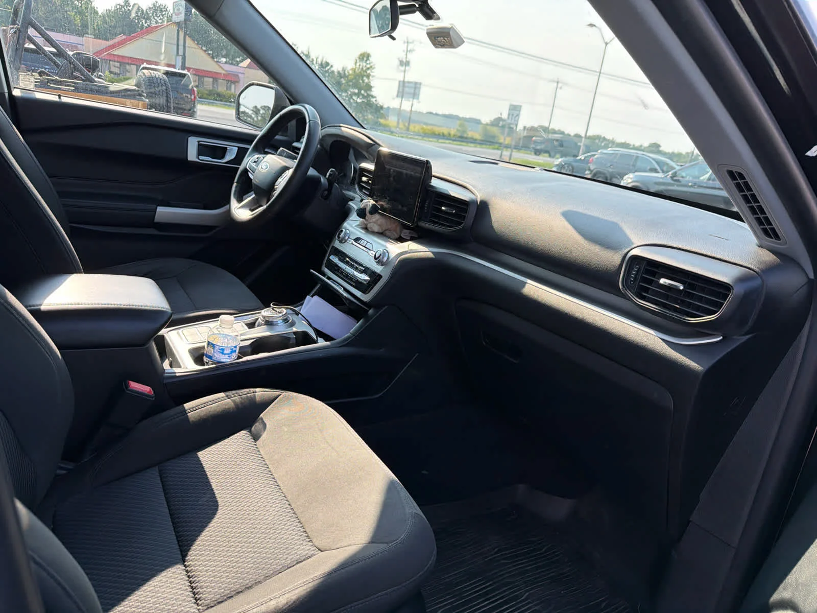 Used 2022 Agate Black Metallic Ford XLT image 3