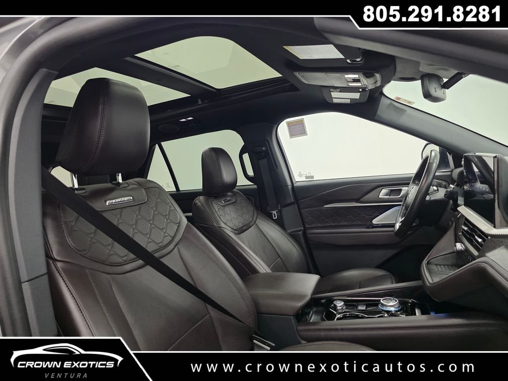 Used 2025 Gray Ford Platinum image 12