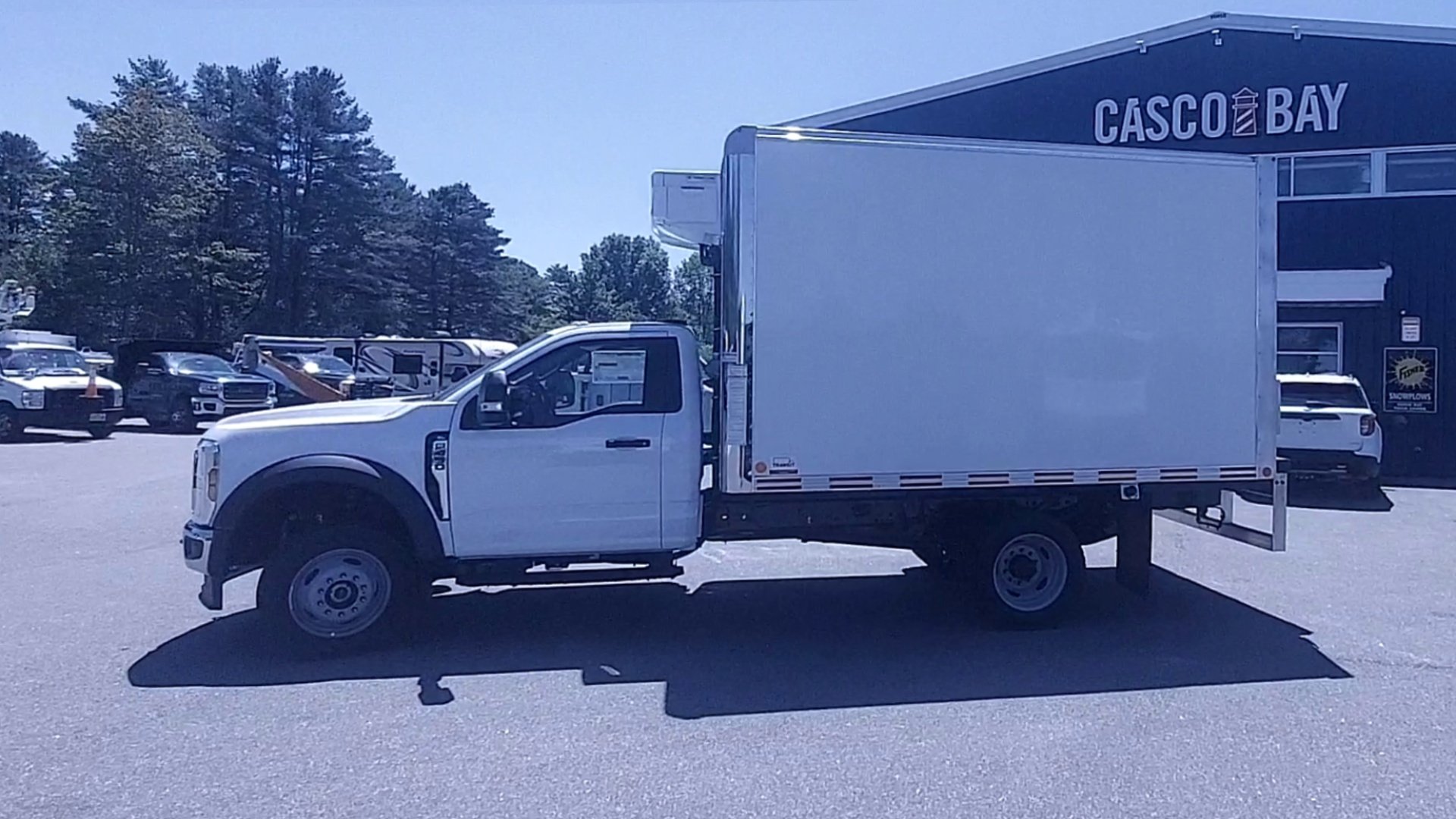 New 2026 Oxford White Ford F-450® XL image 18
