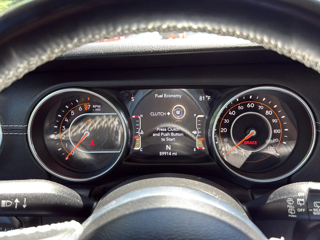 Used 2018 Gray Jeep Unlimited Sahara image 11