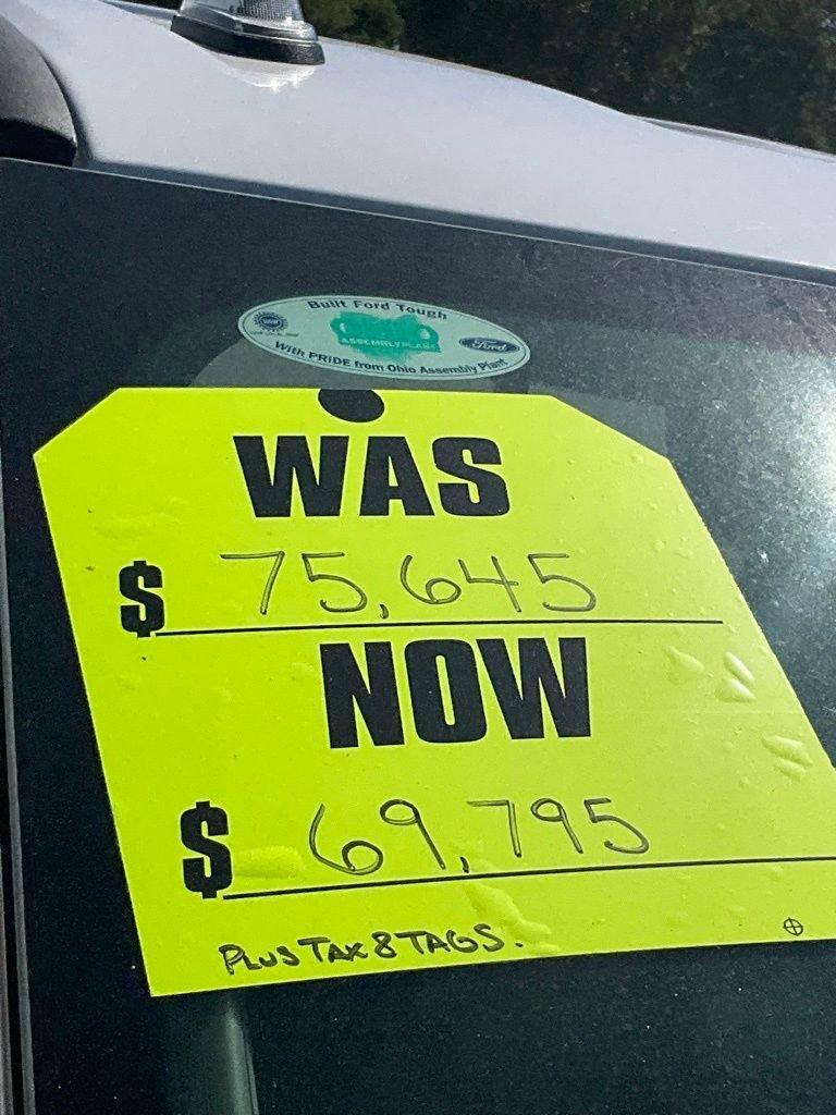 2024 Ford F-350 Super Duty Chassis Cab XL - Photo 43