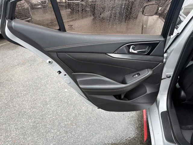 Used 2020 Silver Nissan 3.5 SL image 23