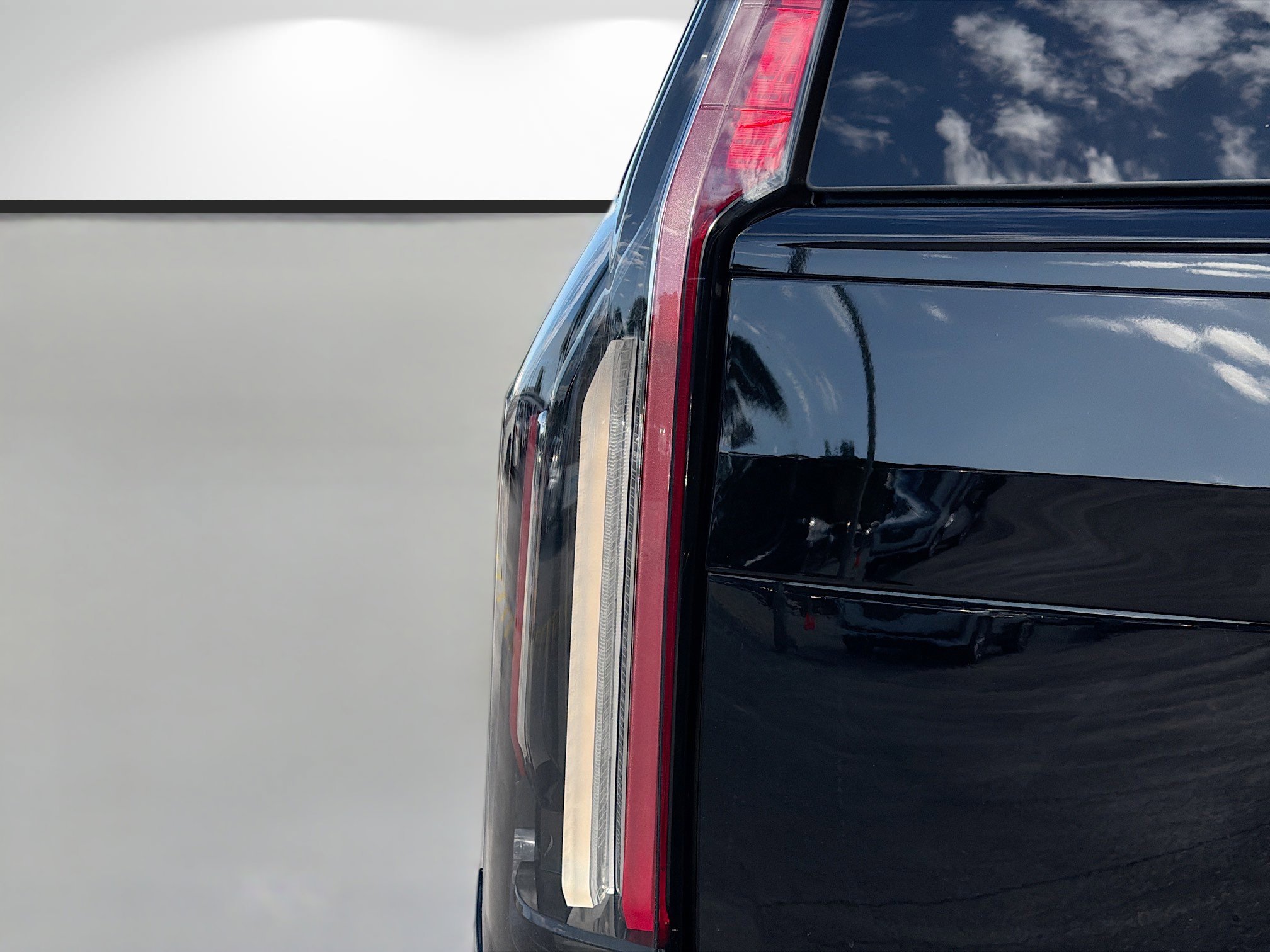 Used 2022 Black Raven Cadillac Sport Platinum image 10