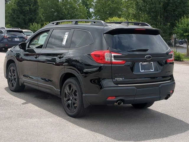 Used 2025 Black Subaru Onyx Edition Touring image 5