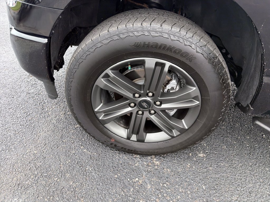 Used 2023 Black Ford XLT image 26