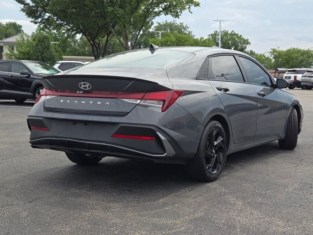 Certified Used 2026 Gray Hyundai SEL Sport image 10