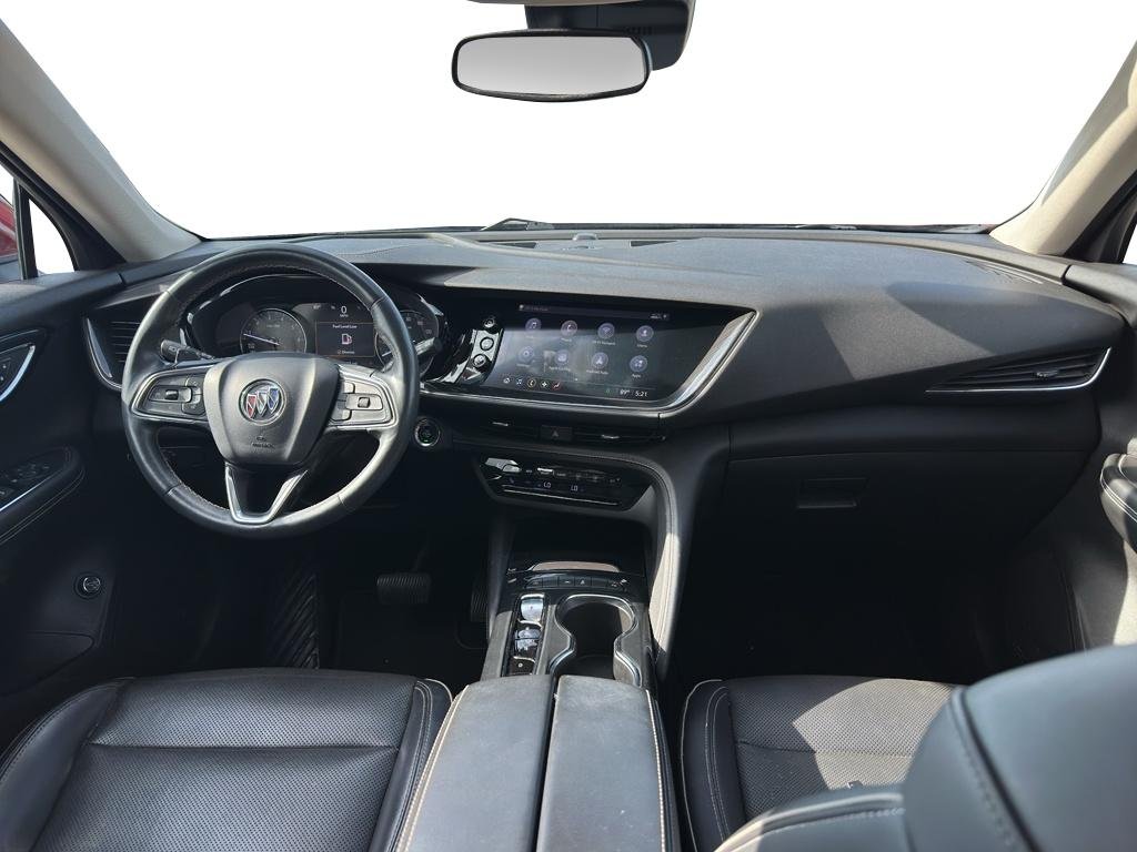 Used 2022  Buick Essence image 3