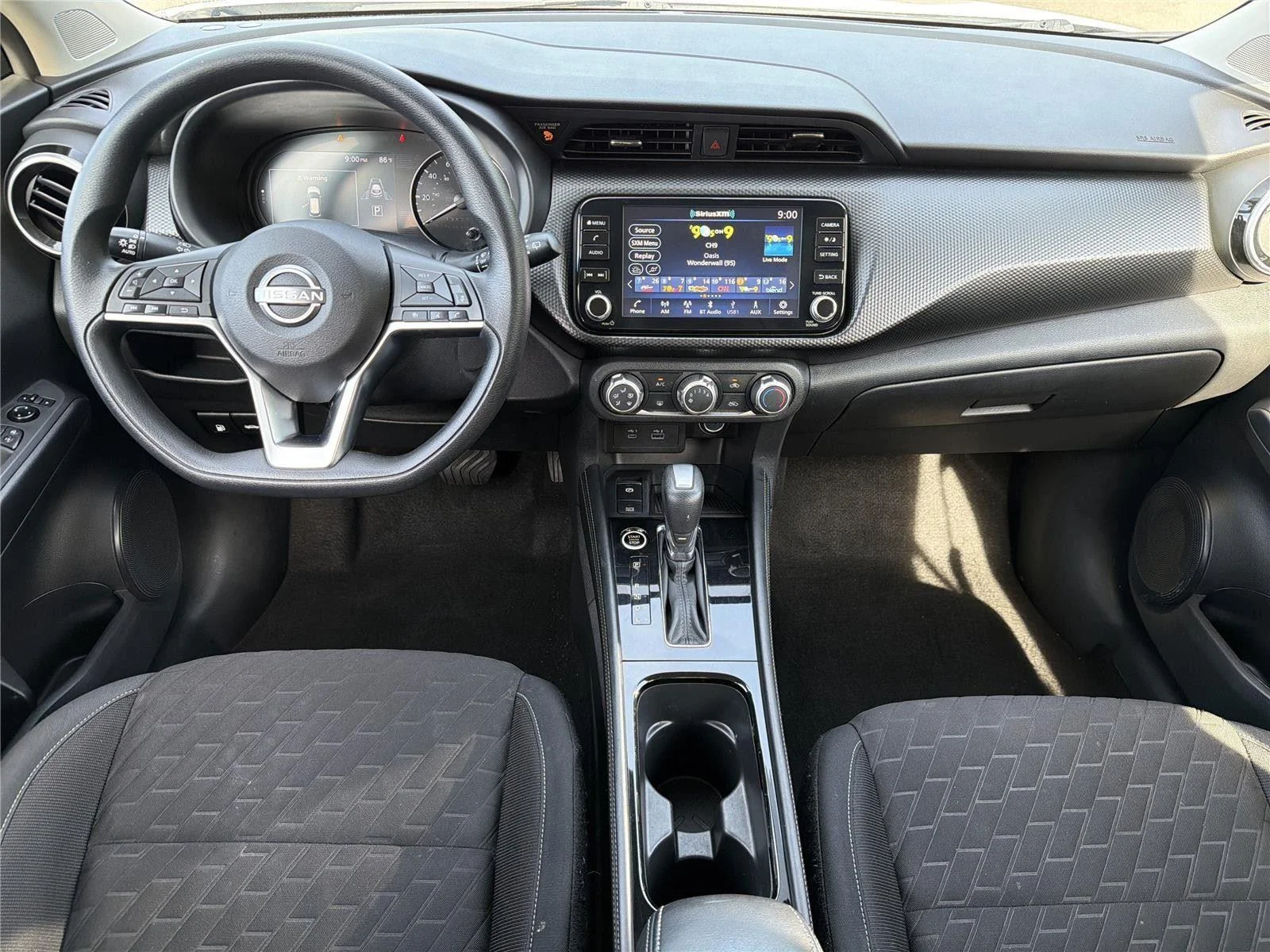 Used 2023 Aspen White Tricoat/Super Black Nissan SV image 9